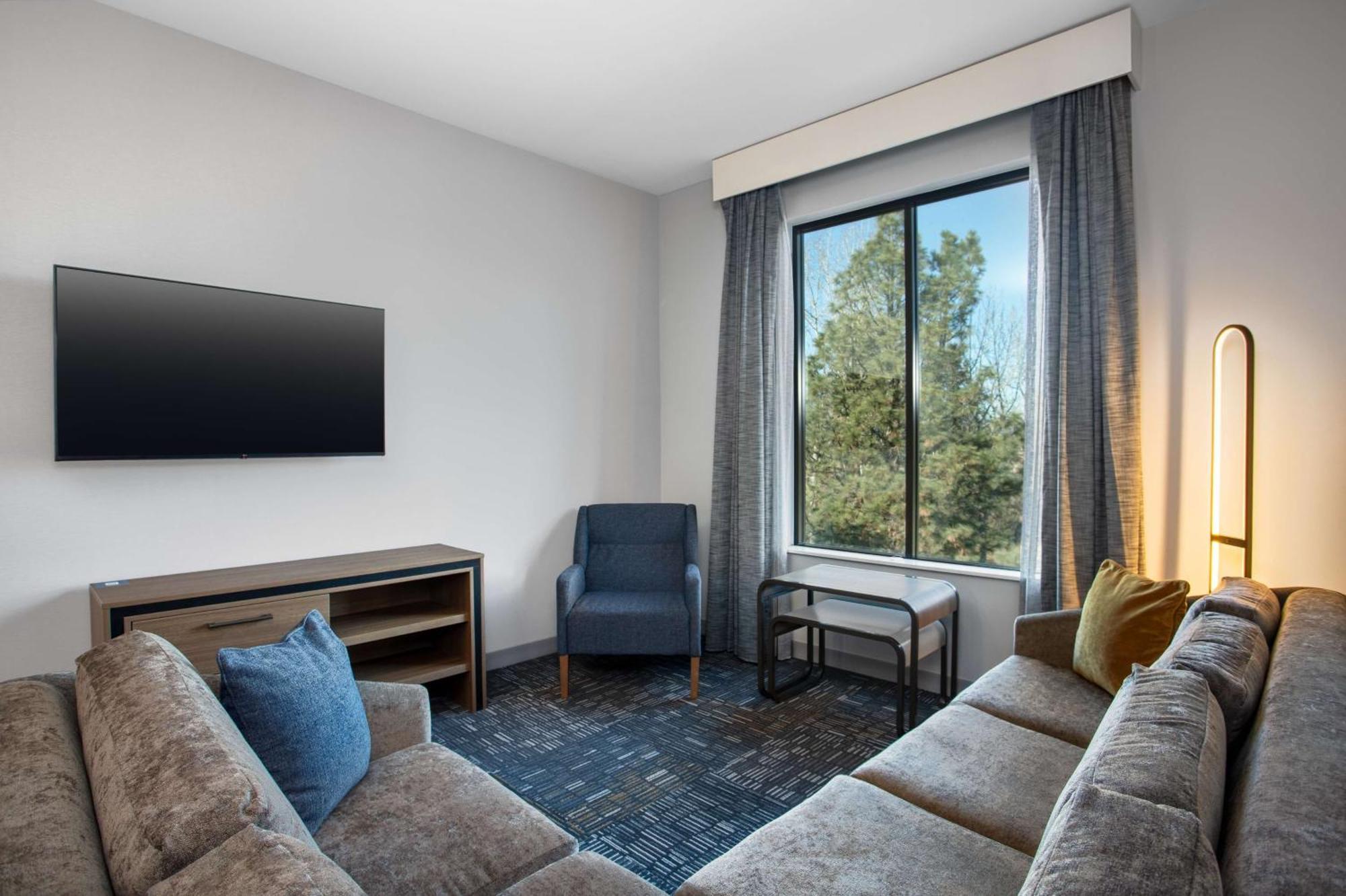 Homewood Suites By Hilton Missoula Exterior photo